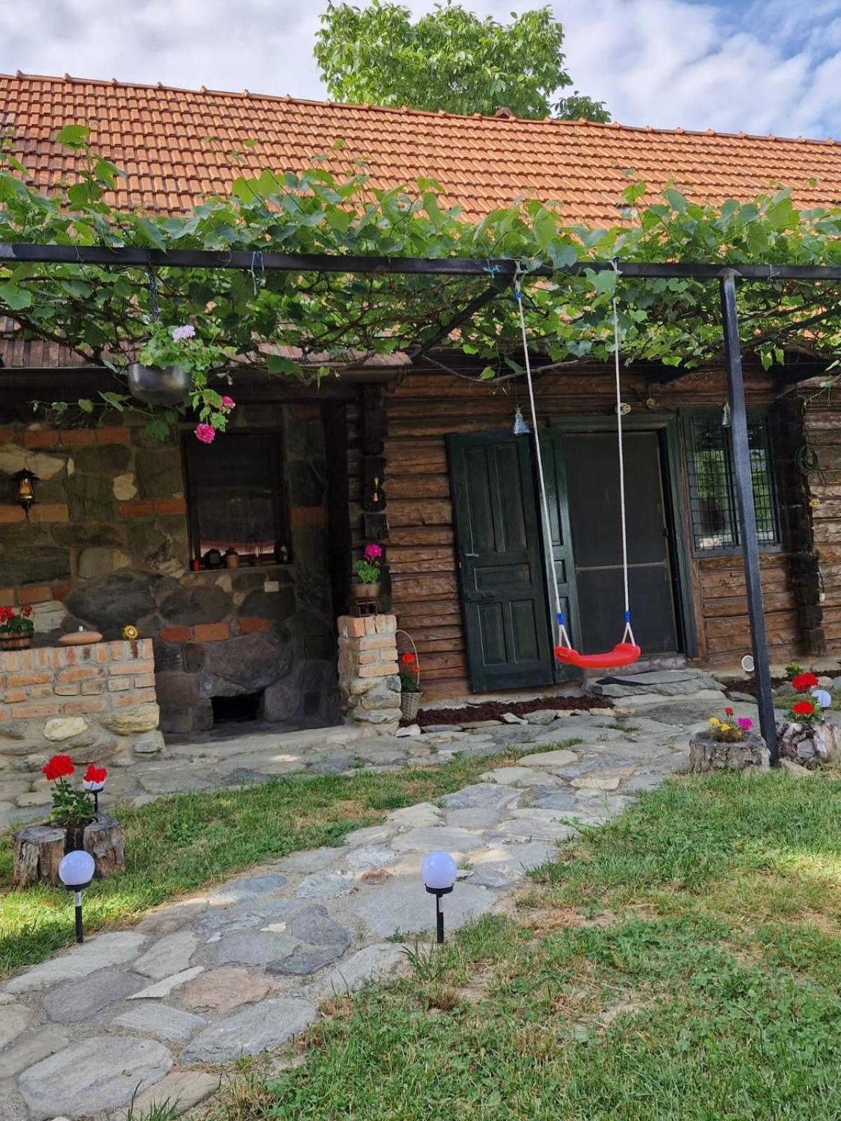 Casa Hariton Dragus